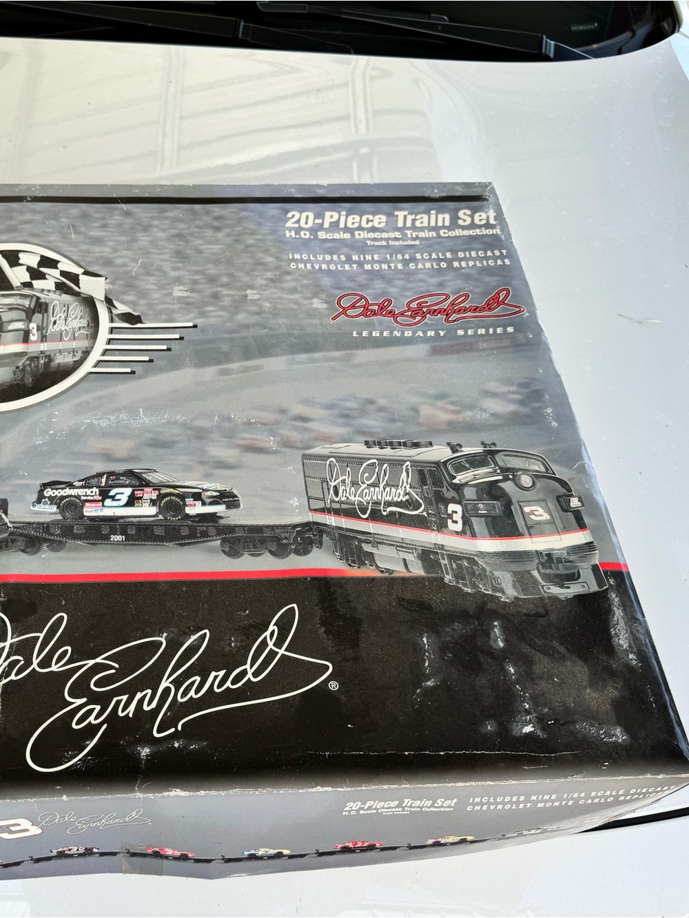 Dale Earnhardt 20-Piece Train Set - Black and Red Collector Edition